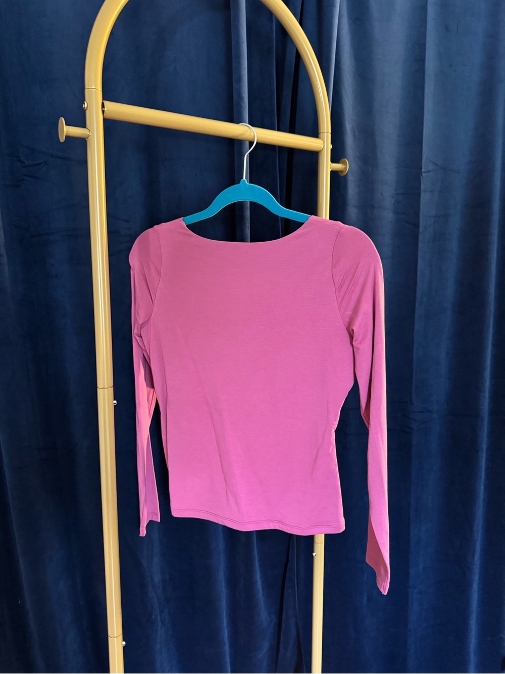 Abercrombie & Fitch Modal Blend Bra—Free L/S Pink Shirt open back scoop neck M
